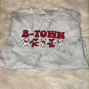 🍁 3 for $18 🏷️sale! Youth tie-dyed IU ‘B-town’ tee sz S
